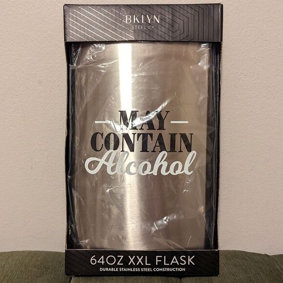 HUGE 64oz XXL Liquor FLASK Stainless STEEL NWT - Picture 1 of 10